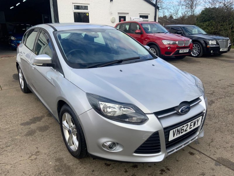 FORD FOCUS 1.0T EcoBoost Zetec Euro 5 (s/s) 5dr