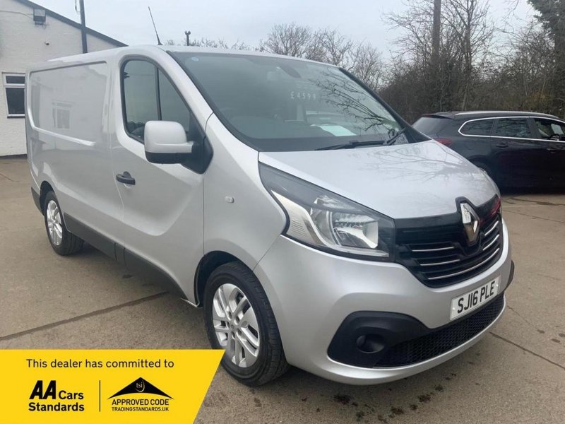 RENAULT TRAFIC 1.6 dCi 27 Sport SWB Standard Roof Euro 5 5dr