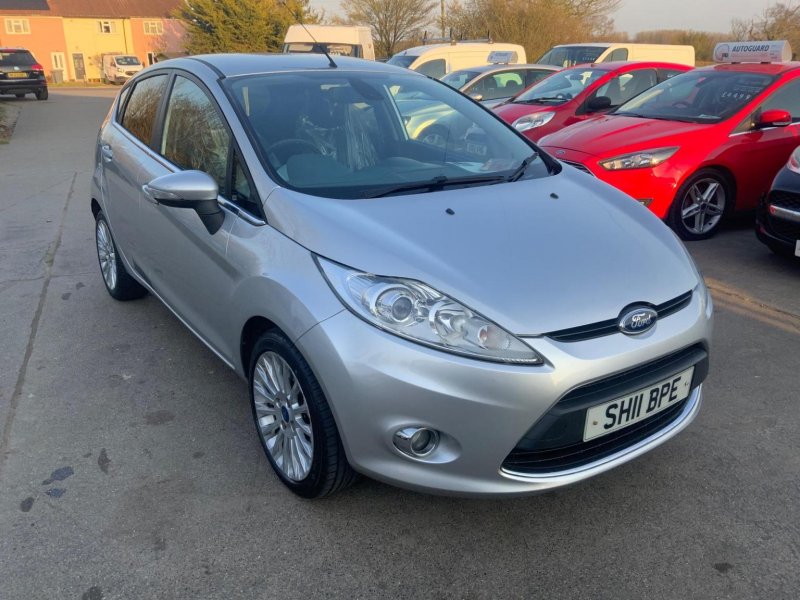 FORD FIESTA 1.4 Titanium 5dr