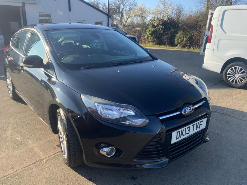 FORD FOCUS 1.0T EcoBoost Titanium Euro 5 (s/s) 5dr