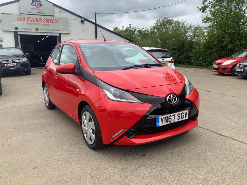 TOYOTA AYGO 1.0 VVT-i x-play Euro 6 5dr