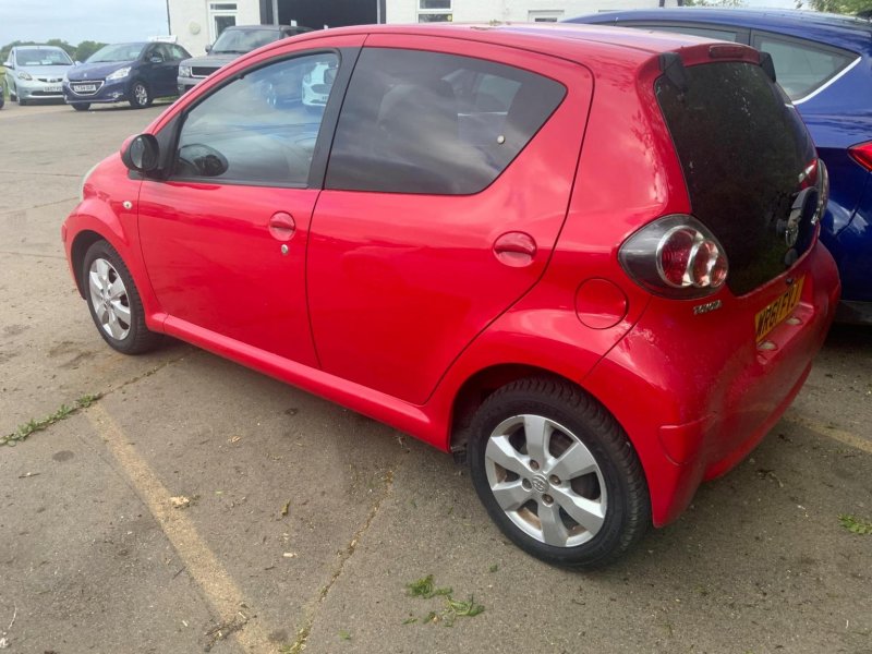 TOYOTA AYGO 1.0 VVT-i Go Euro 5 5dr
