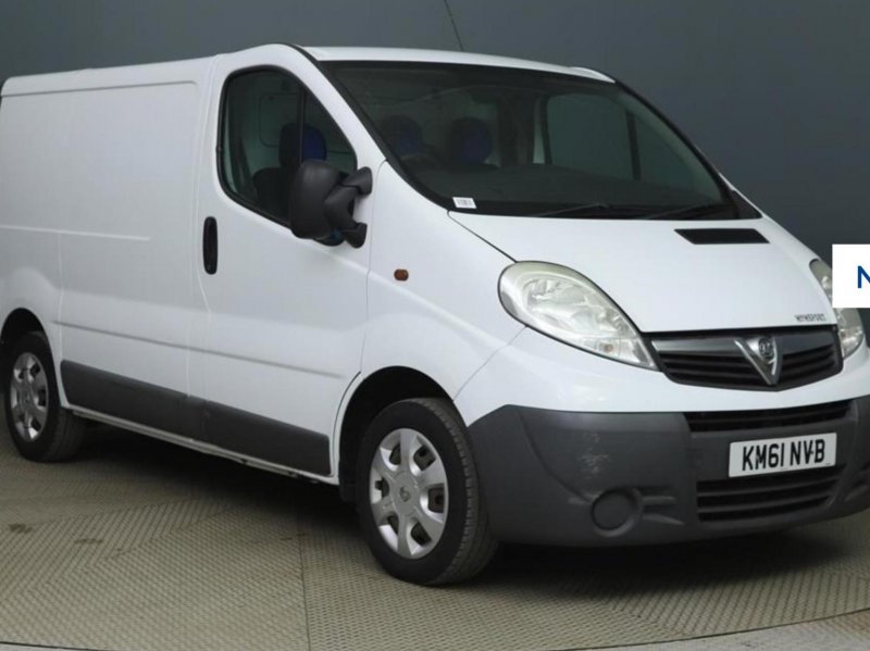 VAUXHALL VIVARO 2.0 2700 CDTi FWD L1 4dr