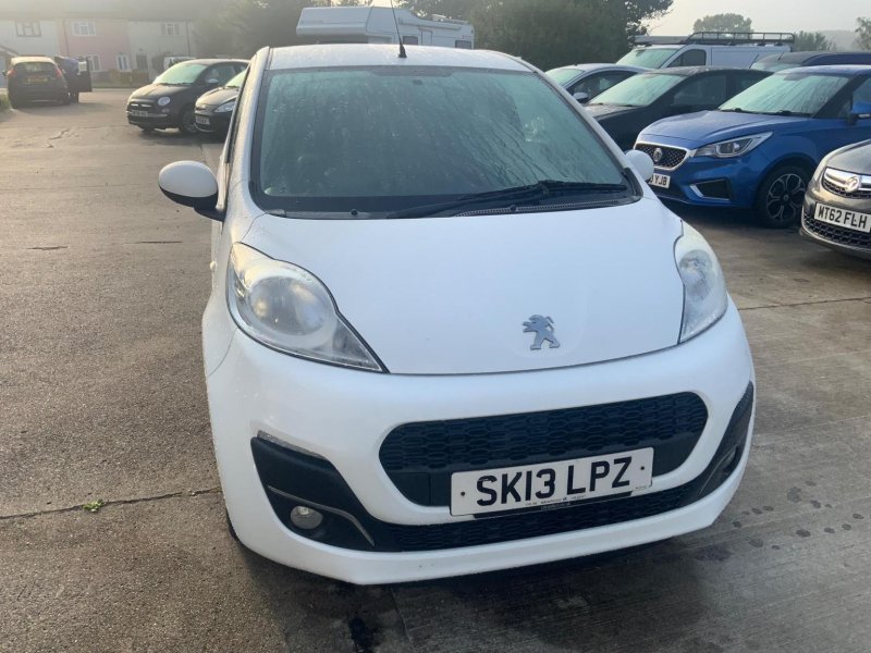 PEUGEOT 107 1.0 12V Allure Euro 5 5dr